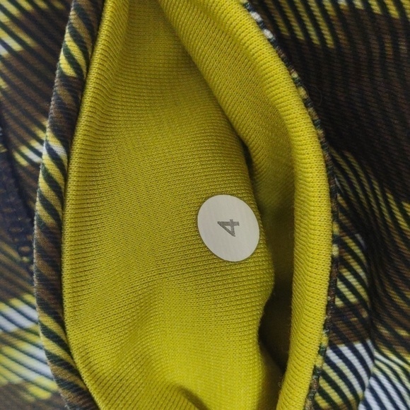 Lululemon Wunder Under Tight 7/8 Camouflage Pear Inkwell Pants, size 4 - Picture 7 of 10